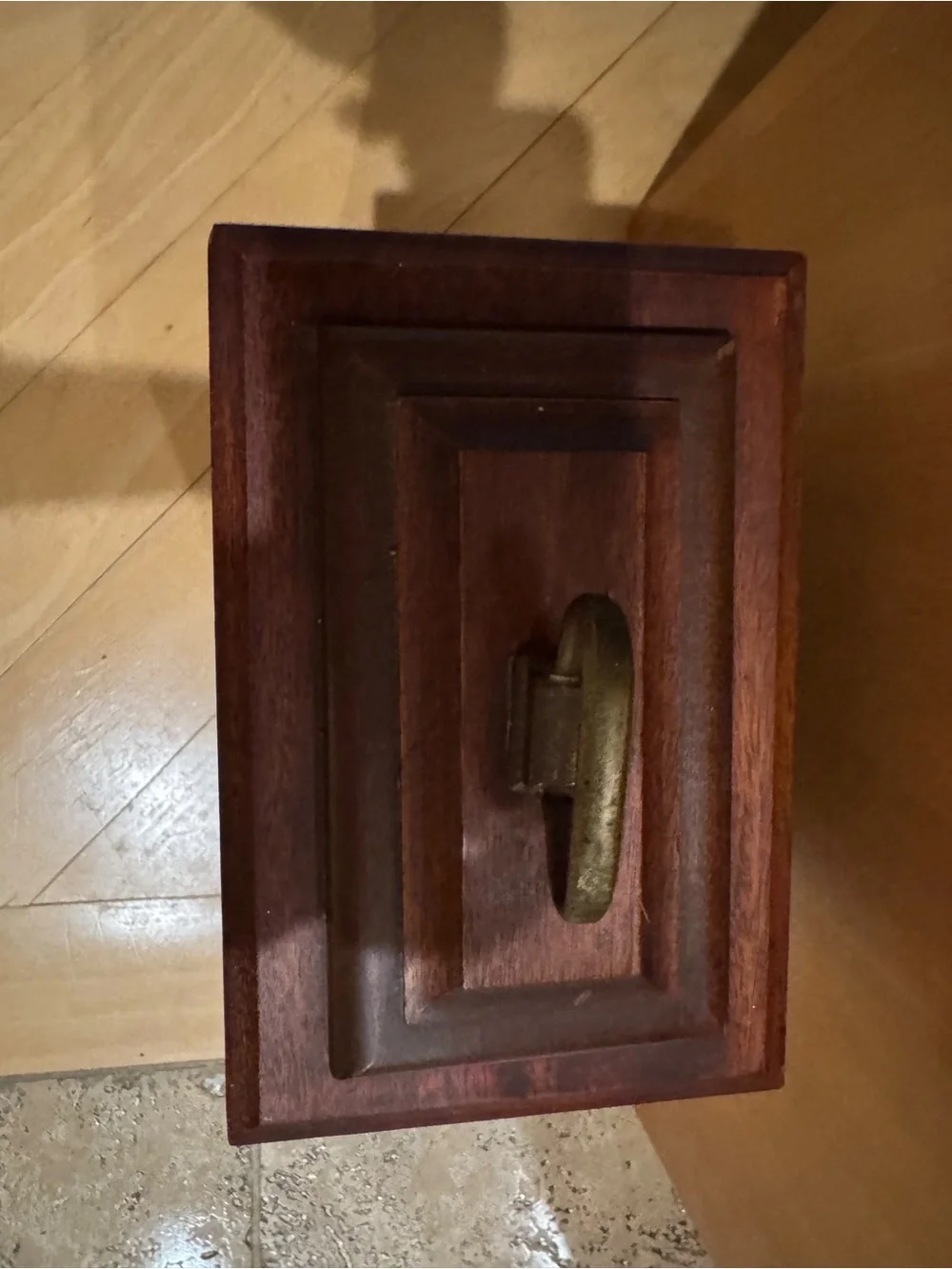 Vintage-Style Brown Mantel Clock Wall Decor